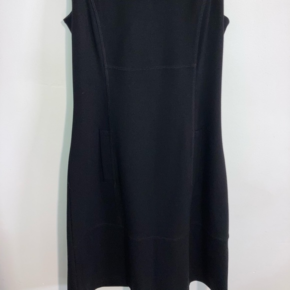 black dress - Picture 8 of 8